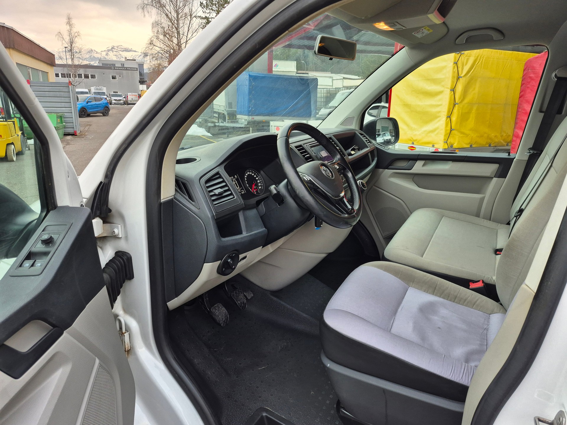 VW T6 2.0 TDI 4Motion-image-12