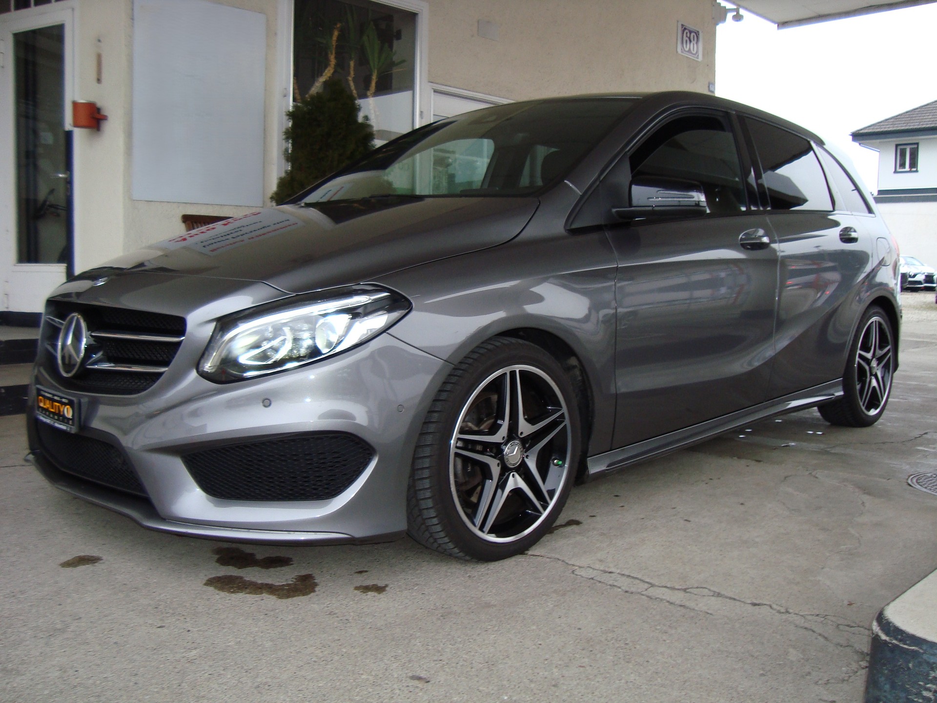 MERCEDES-BENZ B 250 AMG Line 4Matic 7G-DCT