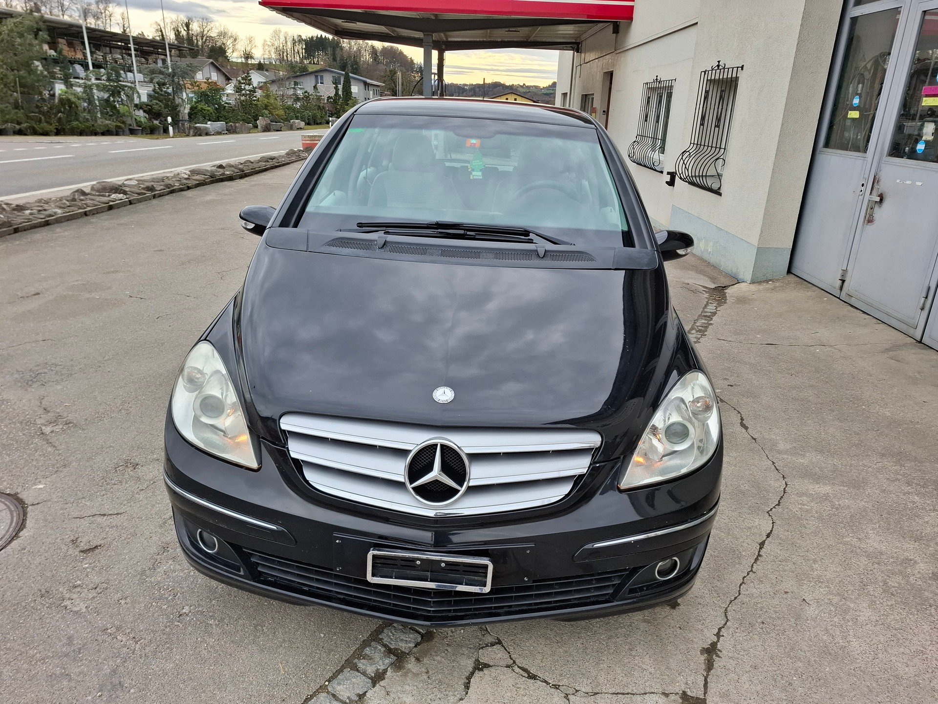 MERCEDES-BENZ B 200 CDI-image-2