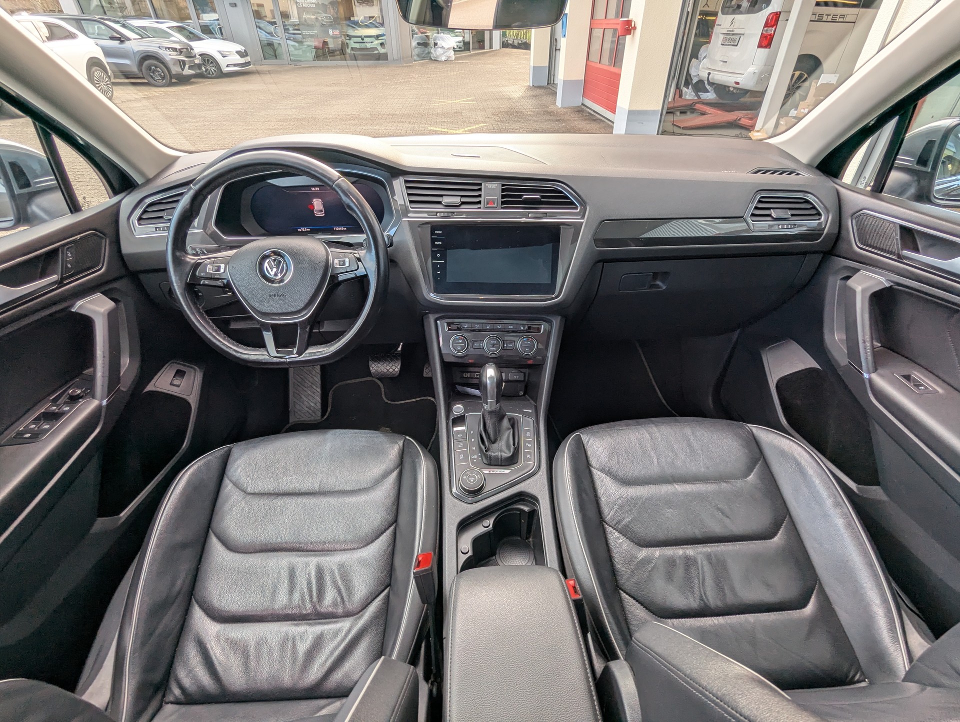 VW Tiguan Allspace 2.0 TDI SCR Highline 4Motion DSG-image-10