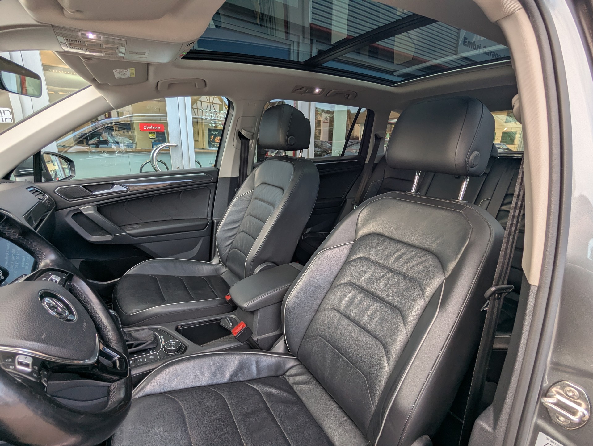VW Tiguan Allspace 2.0 TDI SCR Highline 4Motion DSG-image-12
