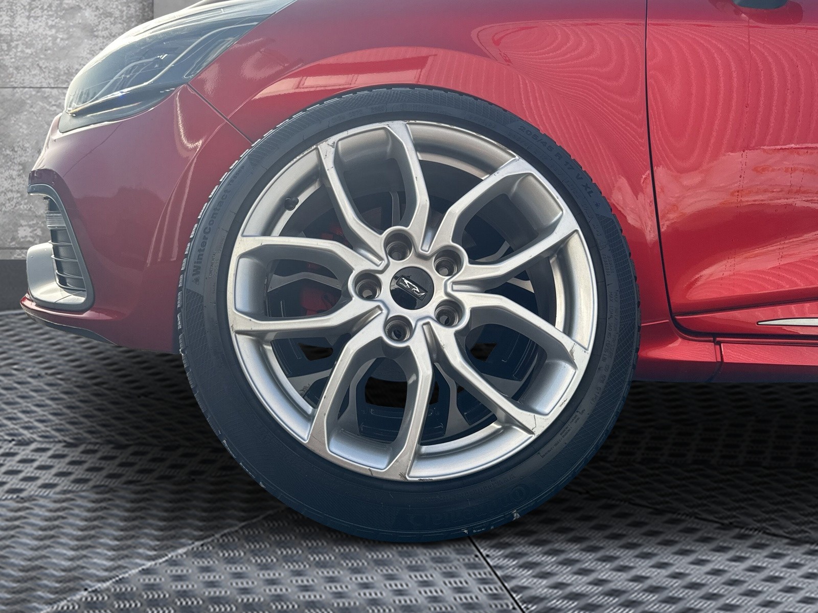 RENAULT Clio 1.6 T RS 220 Trophy EDC-image-15