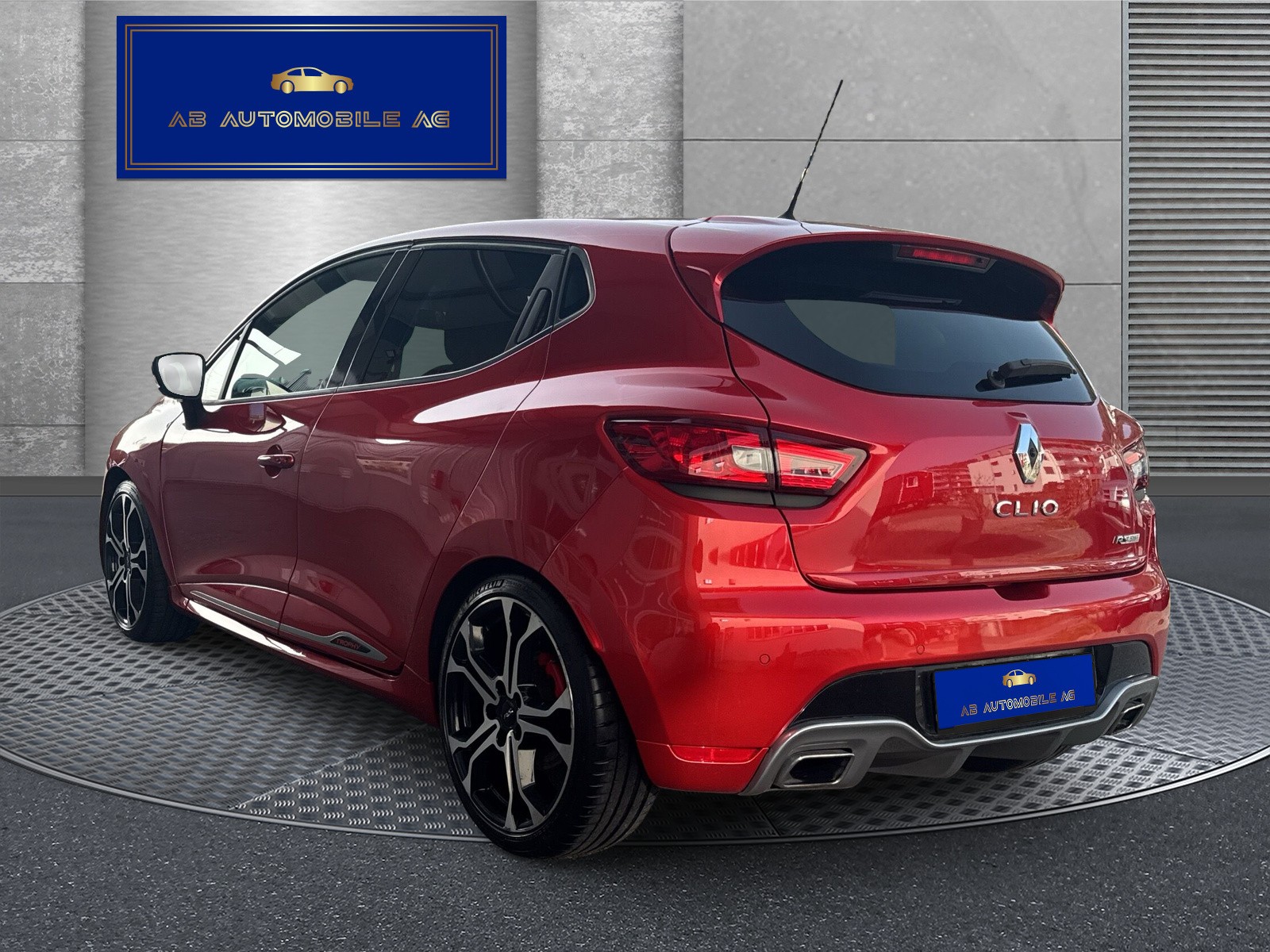 RENAULT Clio 1.6 T RS 220 Trophy EDC-image-4