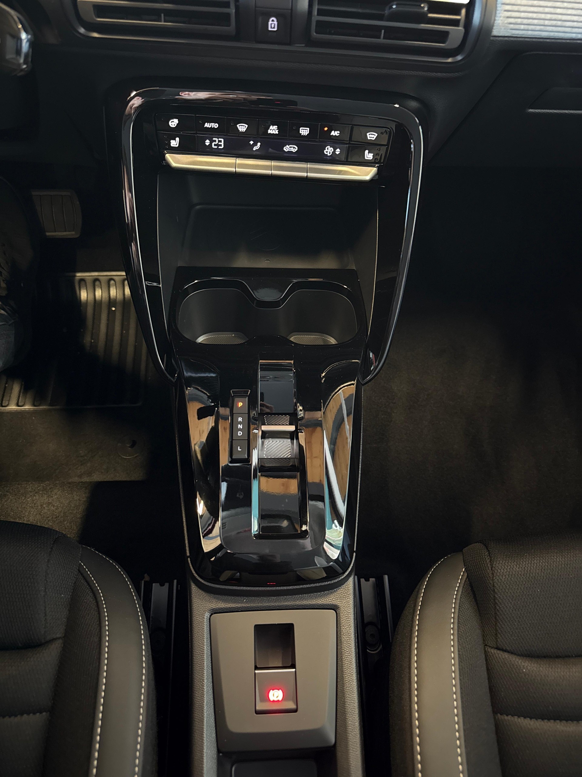 CITROEN C3 Aircross 1.2 Hybrid Max-image-16