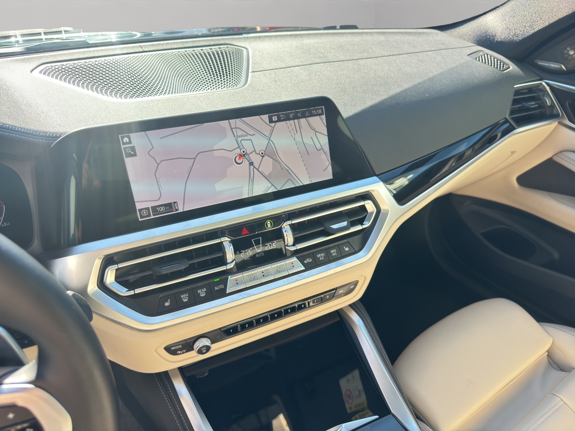 BMW M440i xDrive 48V Coupé Steptronic-image-13