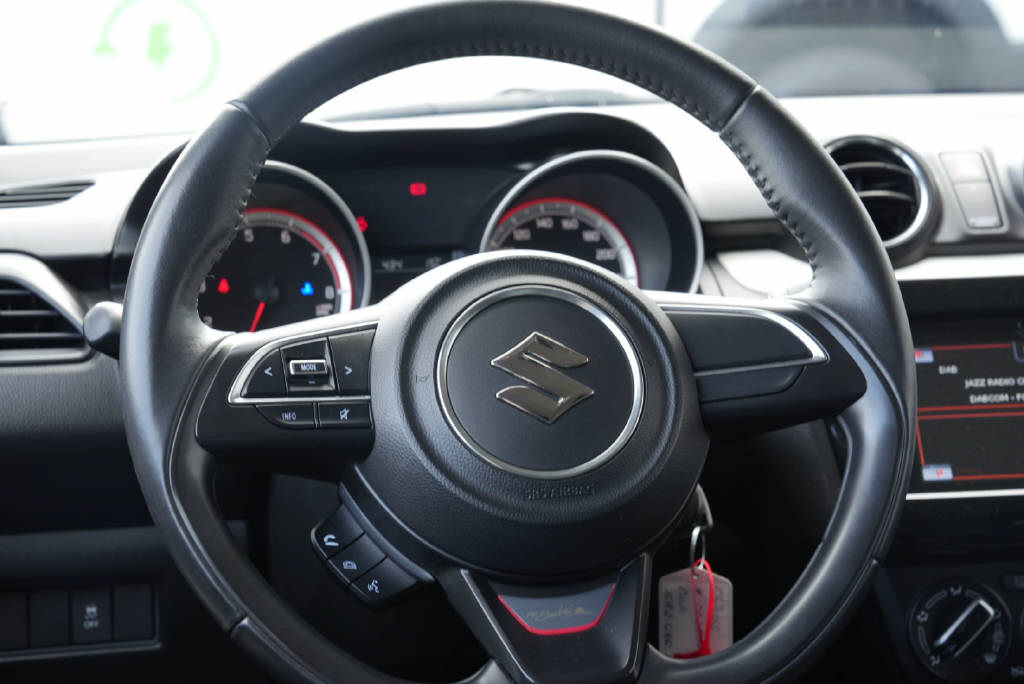 SUZUKI Swift 1.2 Piz Sulai 4x4-image-12