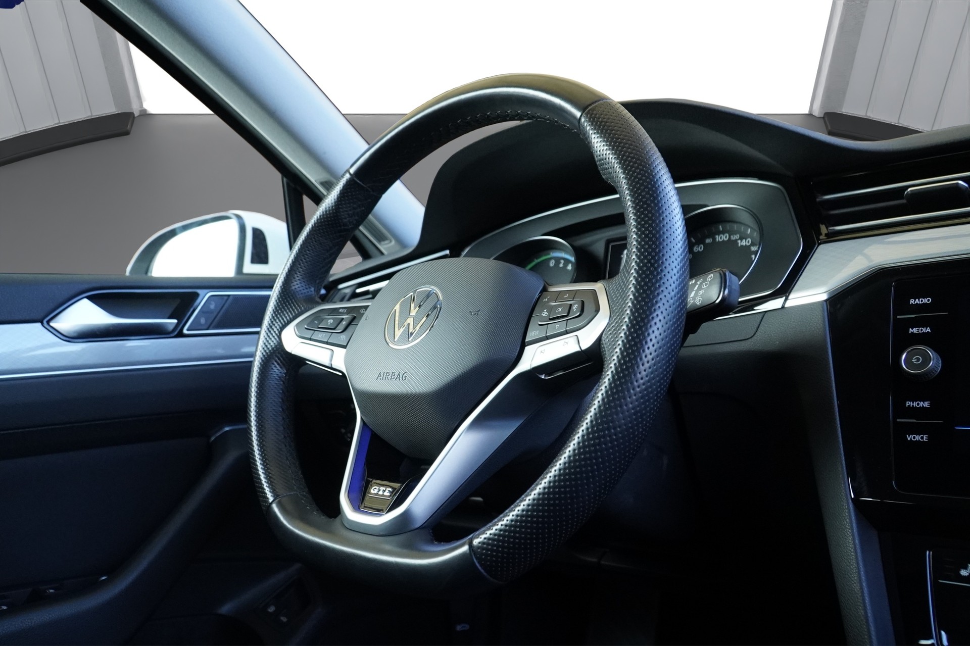 VW Passat Variant 1.4 TSI GTE Hybrid DSG *CH Fahrzeug*-image-13