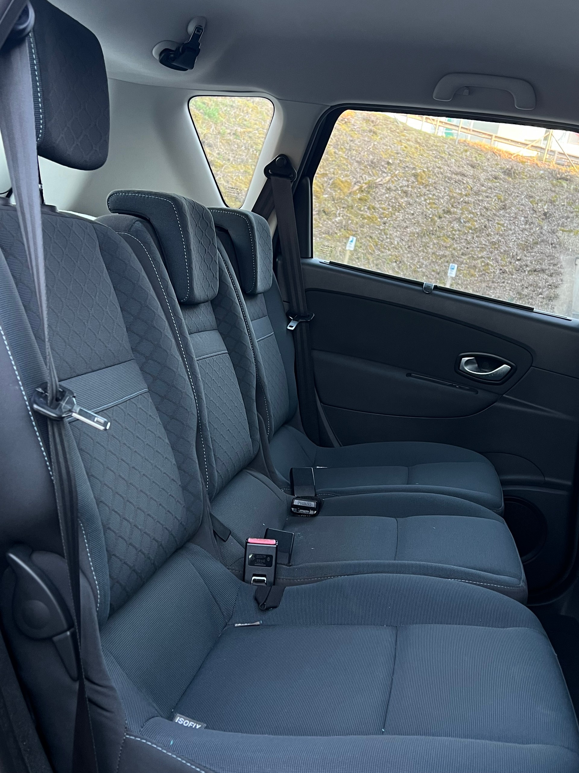 RENAULT Scénic 1.5 dCi Expression-image-9