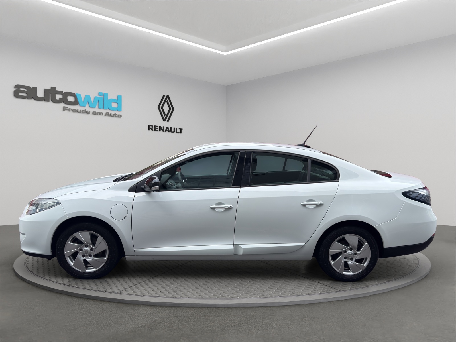 RENAULT Fluence Z.E Dynamique-image-13