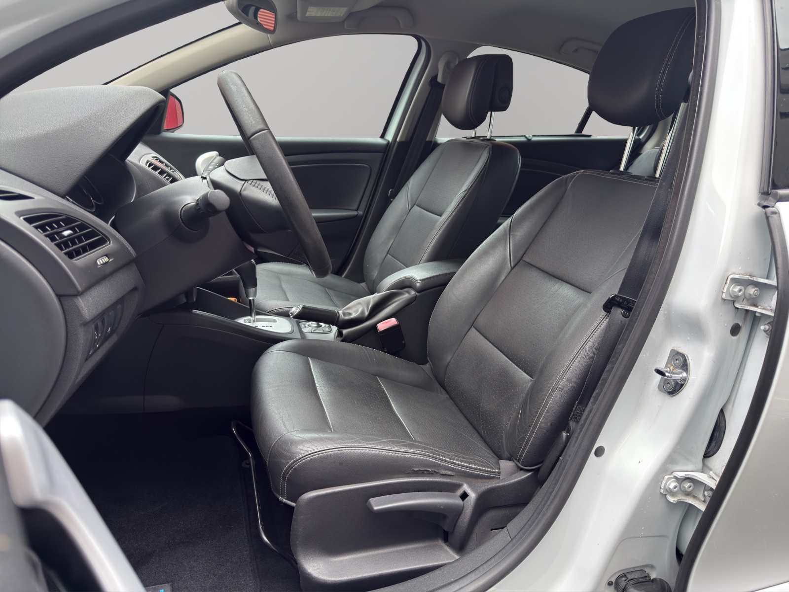 RENAULT Fluence Z.E Dynamique-image-3