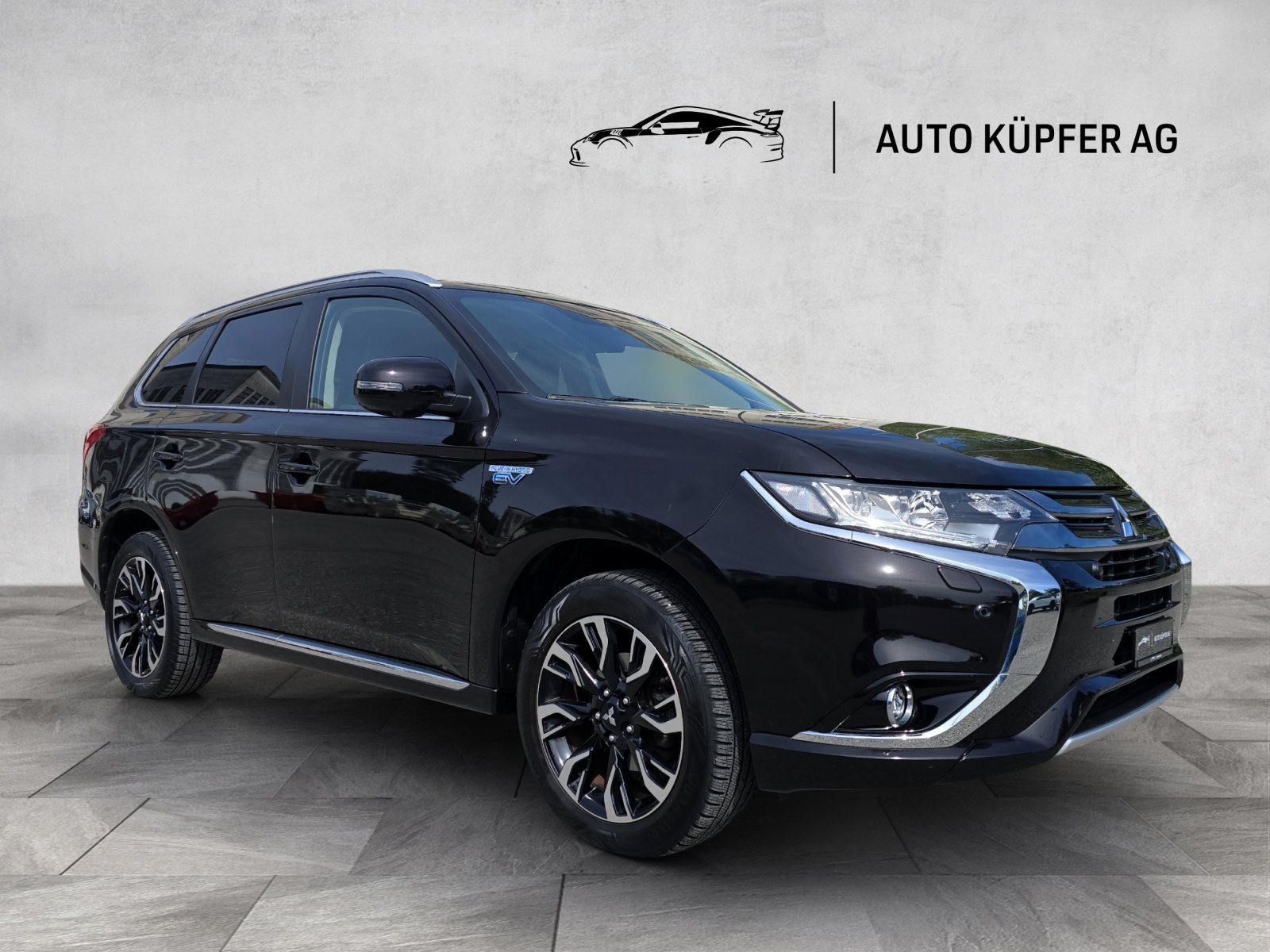 MITSUBISHI Outlander 2.4 PHEV Diamond S-Edition 4WD Automatic-showroom-element-1