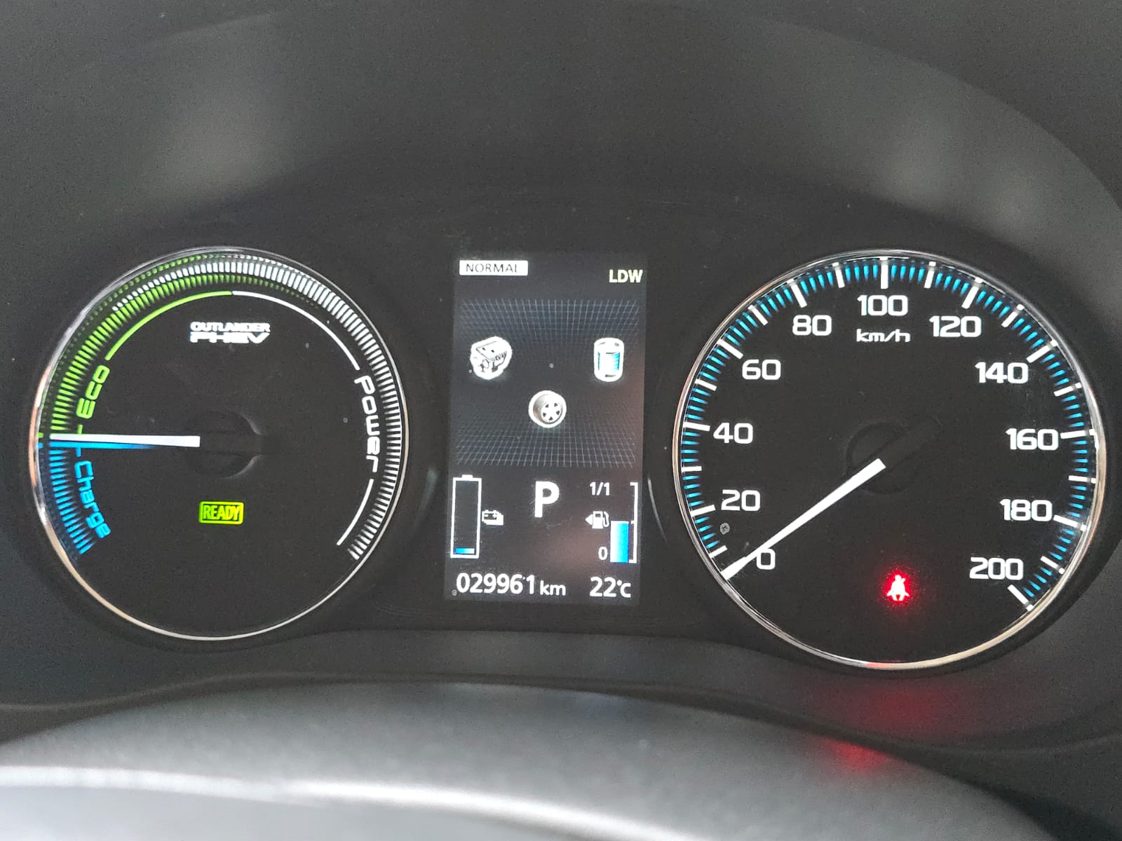 MITSUBISHI Outlander 2.4 PHEV Diamond S-Edition 4WD Automatic-image-13