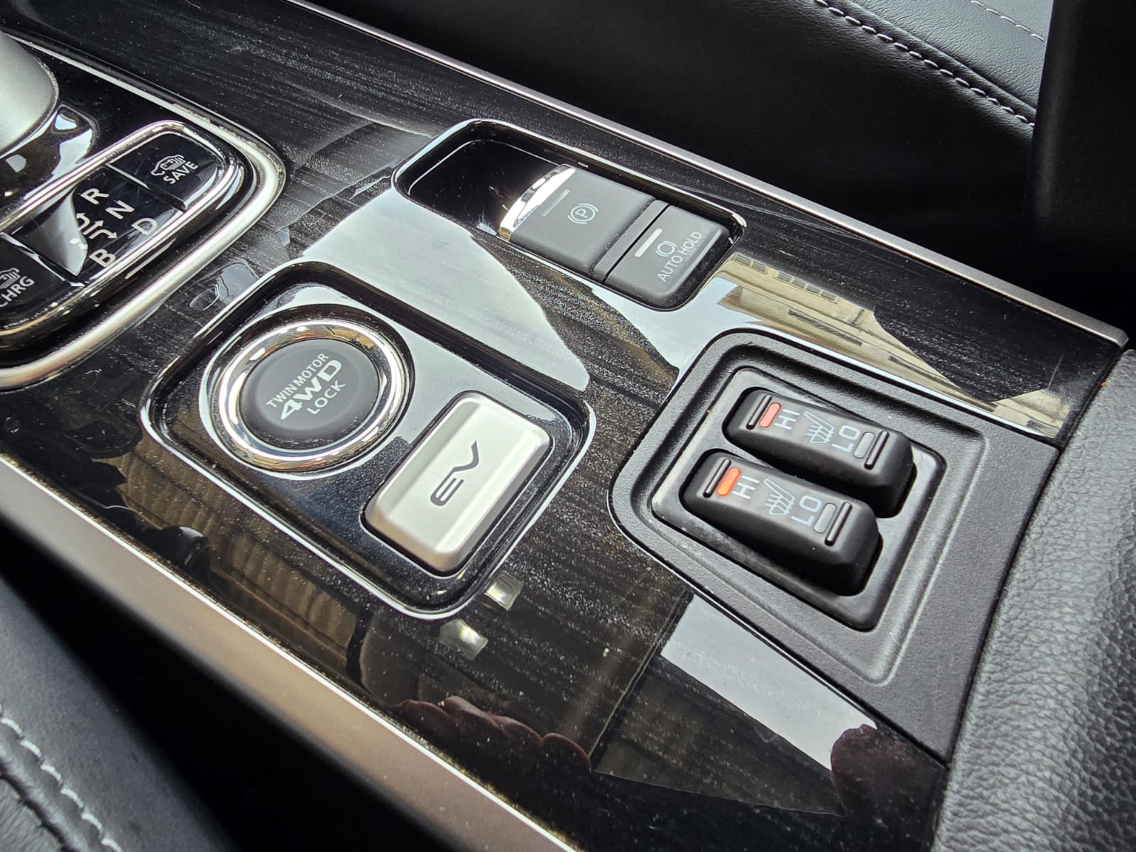 MITSUBISHI Outlander 2.4 PHEV Diamond S-Edition 4WD Automatic-image-15