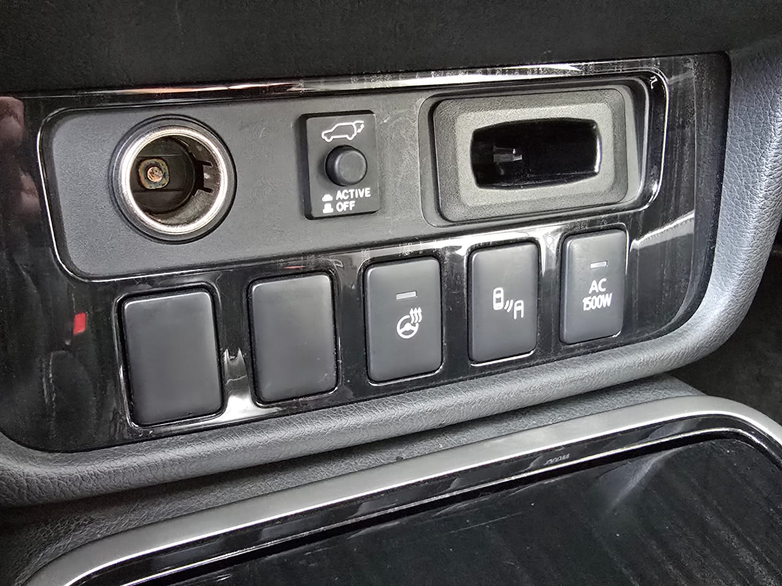 MITSUBISHI Outlander 2.4 PHEV Diamond S-Edition 4WD Automatic-image-14