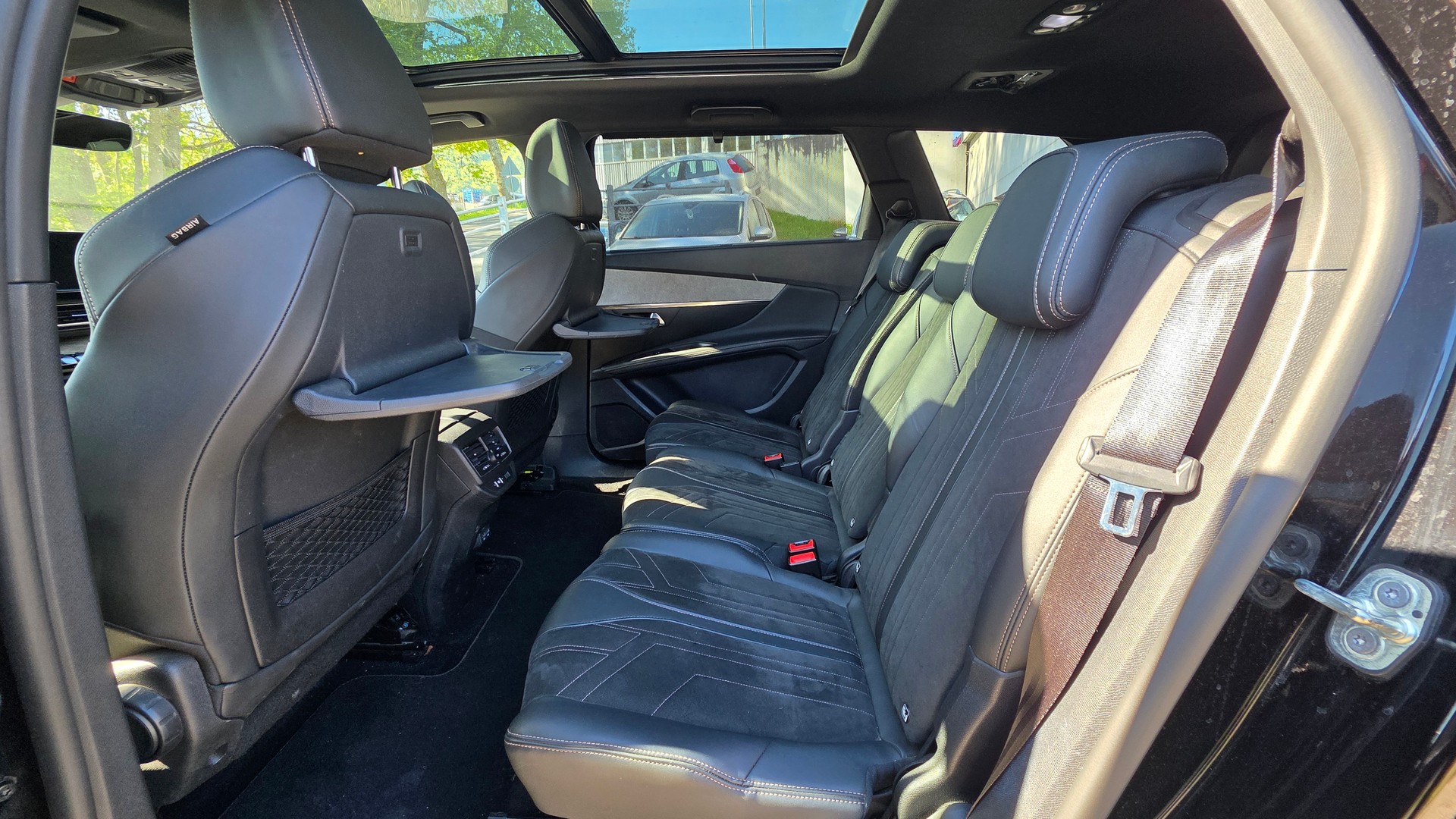 PEUGEOT 5008 1.5 BlueHDi GT-Pack EAT8// 7 Sitzer-image-11