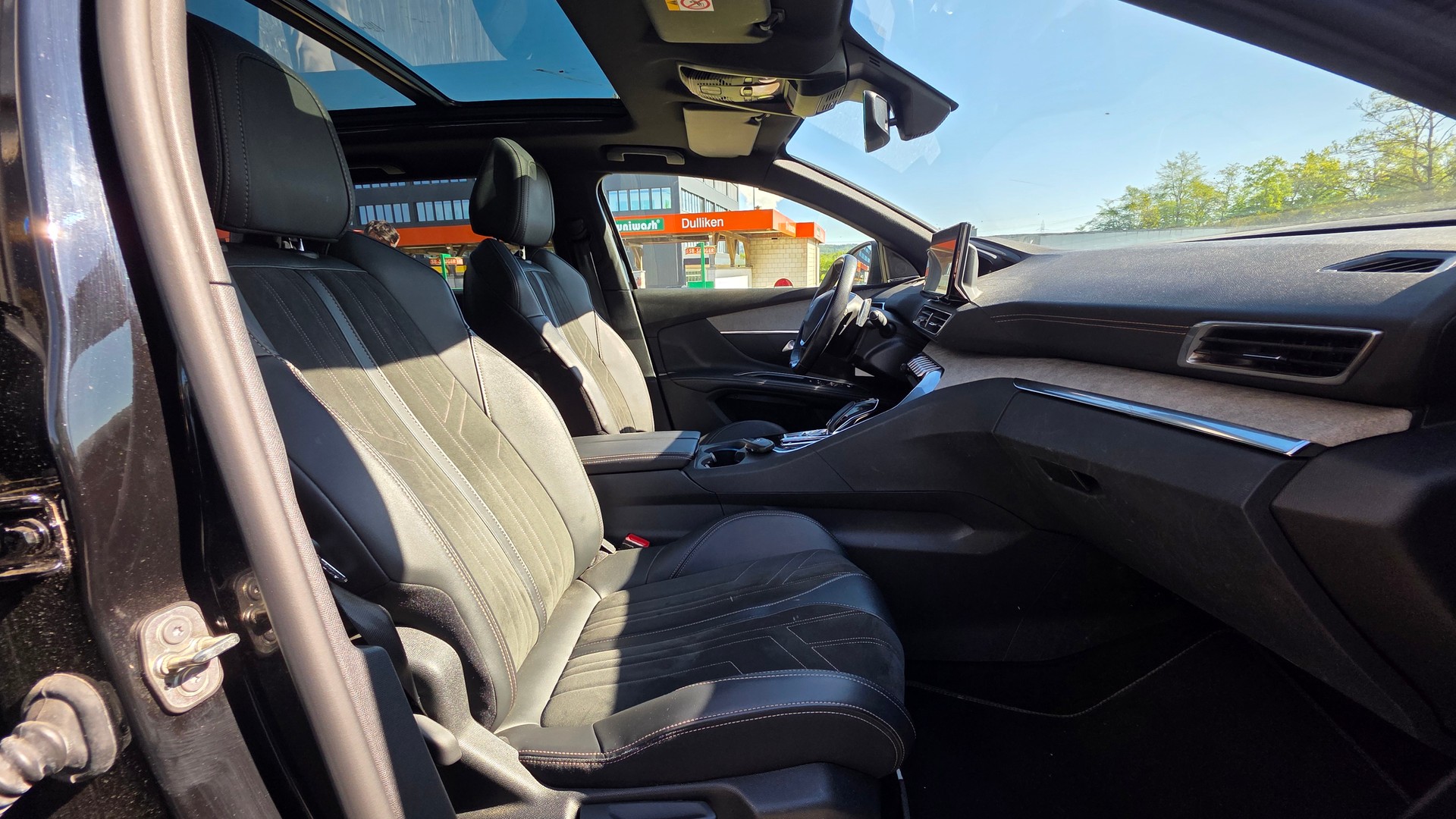 PEUGEOT 5008 1.5 BlueHDi GT-Pack EAT8// 7 Sitzer-image-10