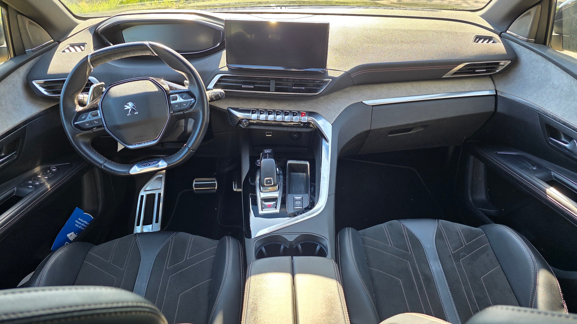 PEUGEOT 5008 1.5 BlueHDi GT-Pack EAT8// 7 Sitzer-image-8