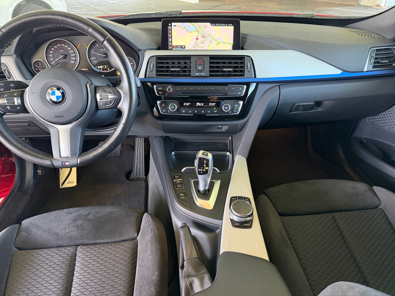 BMW 320d Gran Turismo-image-9