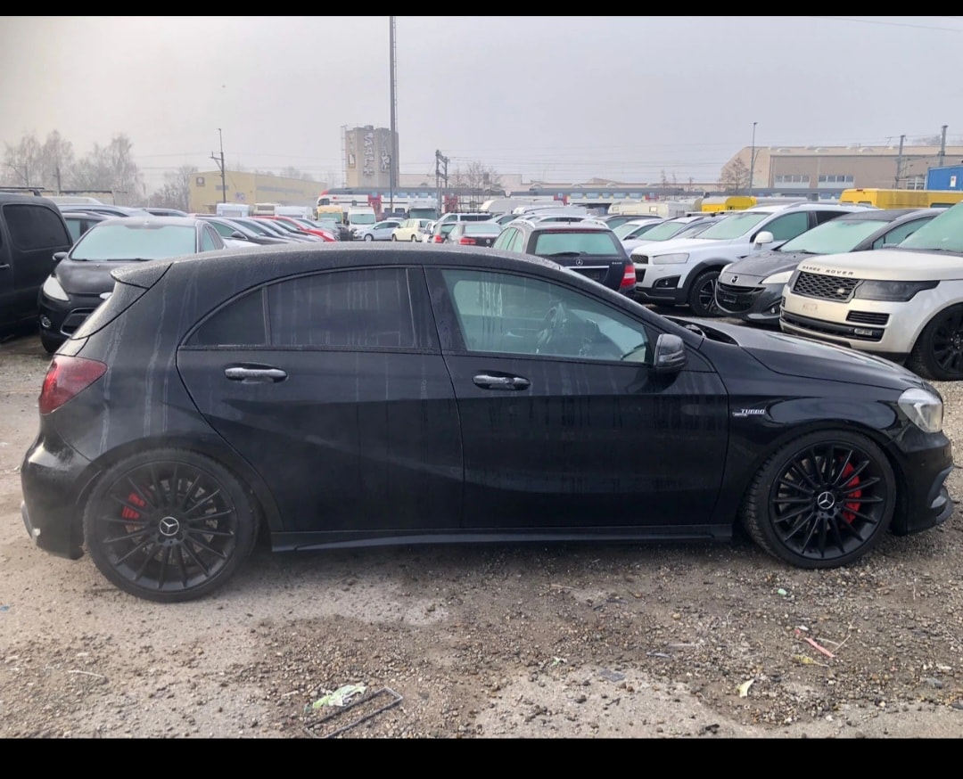 MERCEDES-BENZ A 45 AMG 4Matic Speedshift 7G-DCT-image-4