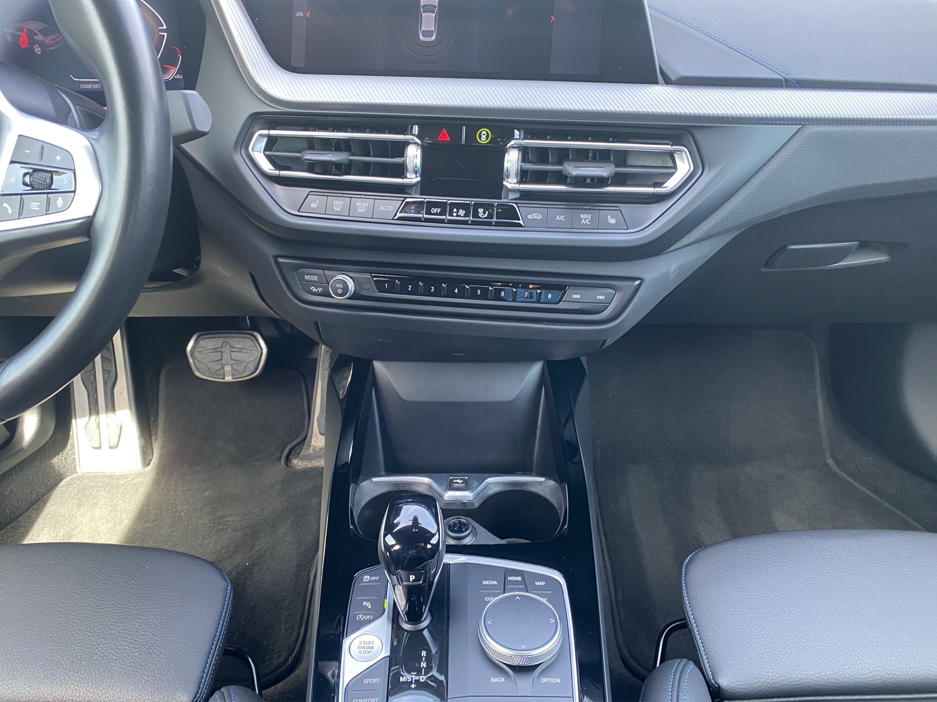 BMW 218i Gran Coupé M Sport Steptronic-image-11