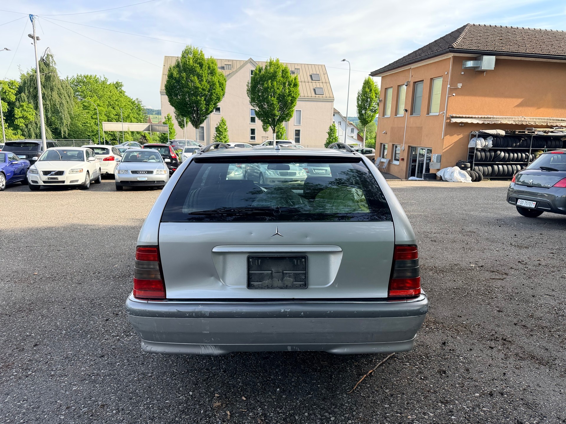 MERCEDES-BENZ C 240 Classic Selection-image-6