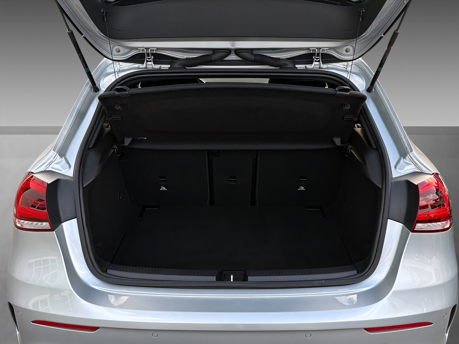 MERCEDES-BENZ A 250 4Matic AMG-Line-image-12