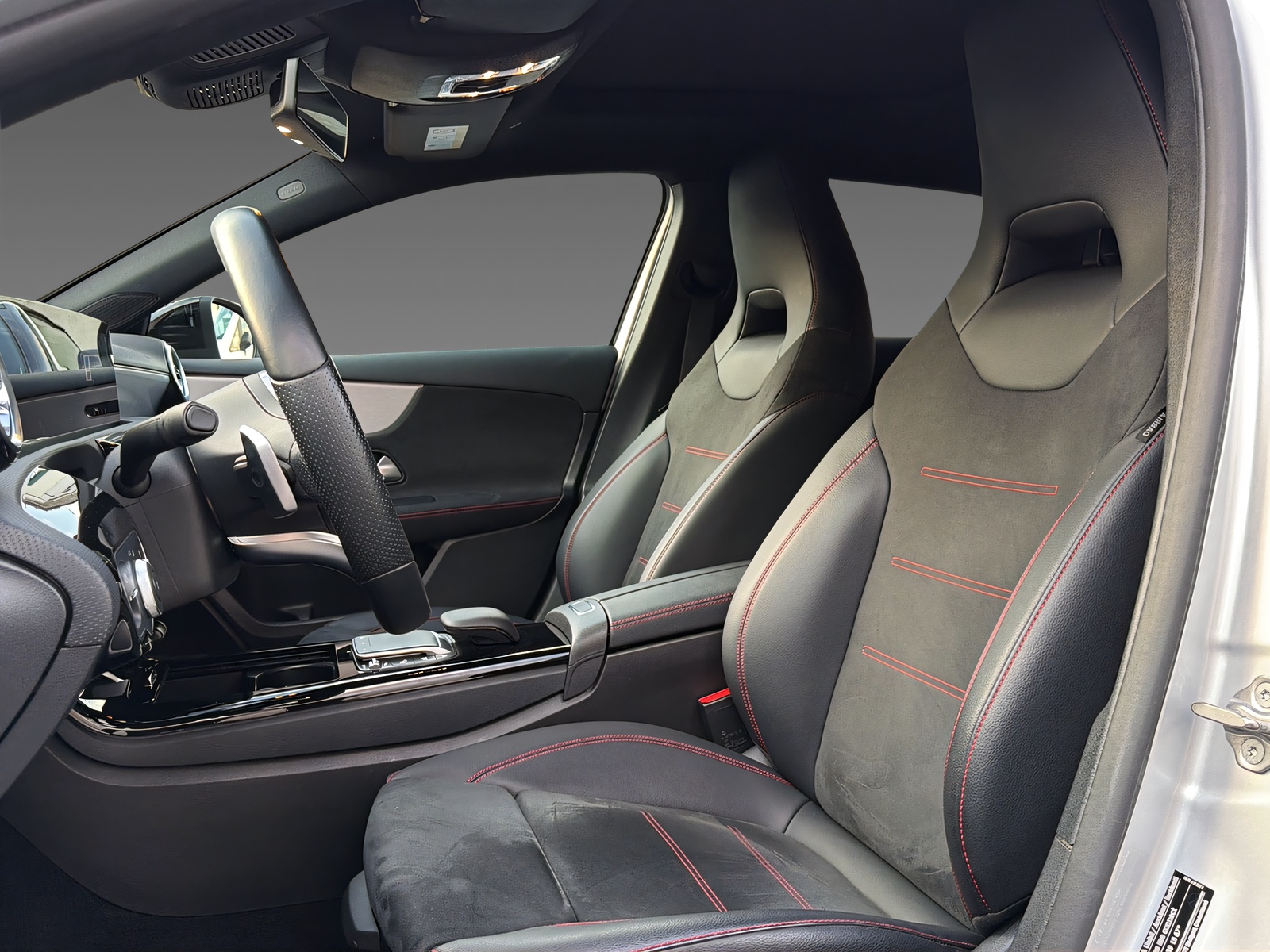 MERCEDES-BENZ A 250 4Matic AMG-Line-image-9