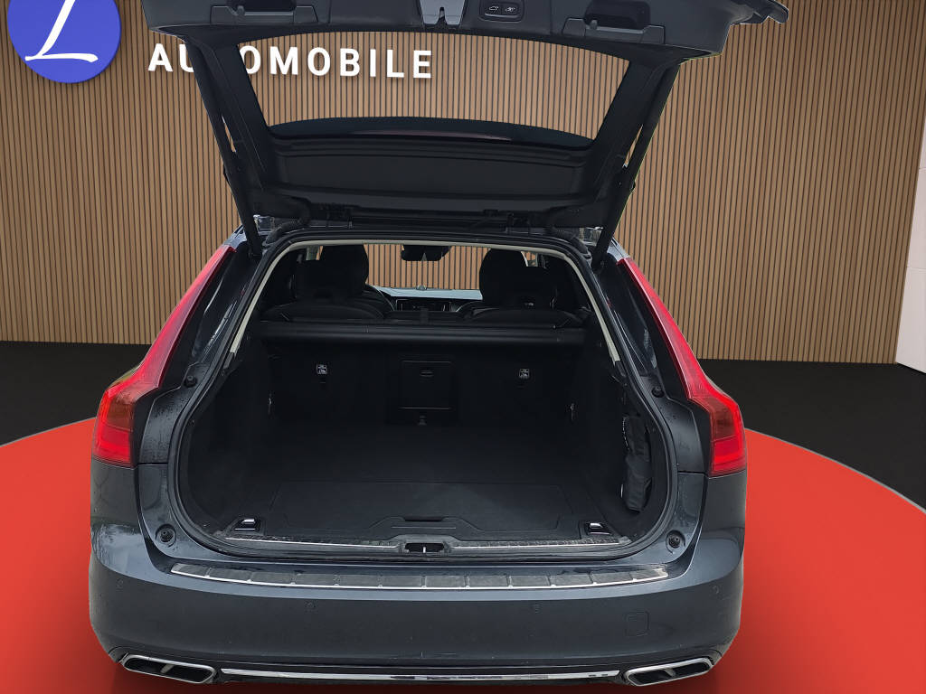 VOLVO V90 2.0 T8 TE Inscription AWD-image-10