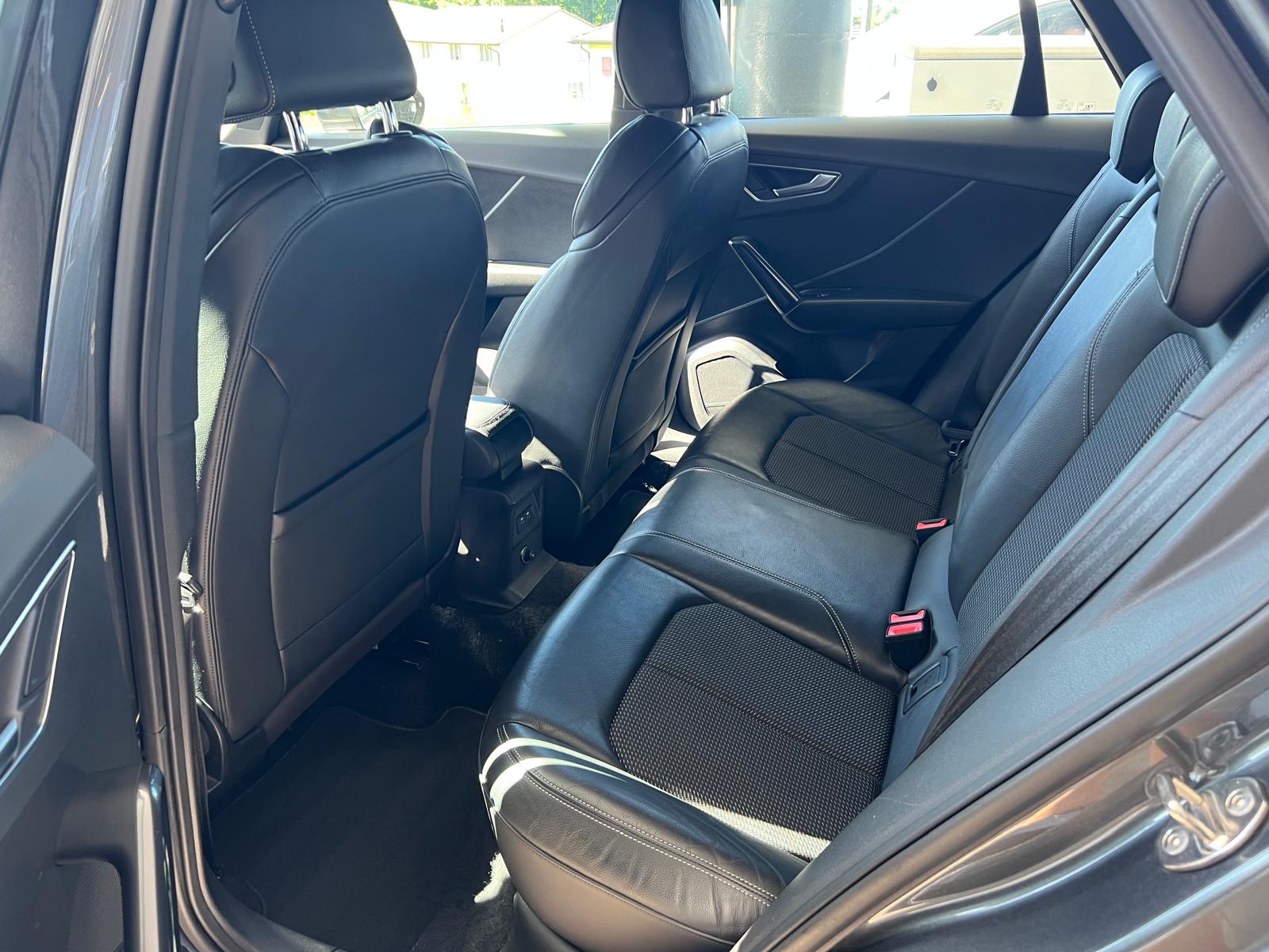 AUDI Q2 40 TFSI Sport Attraction quattro S-tronic-image-8