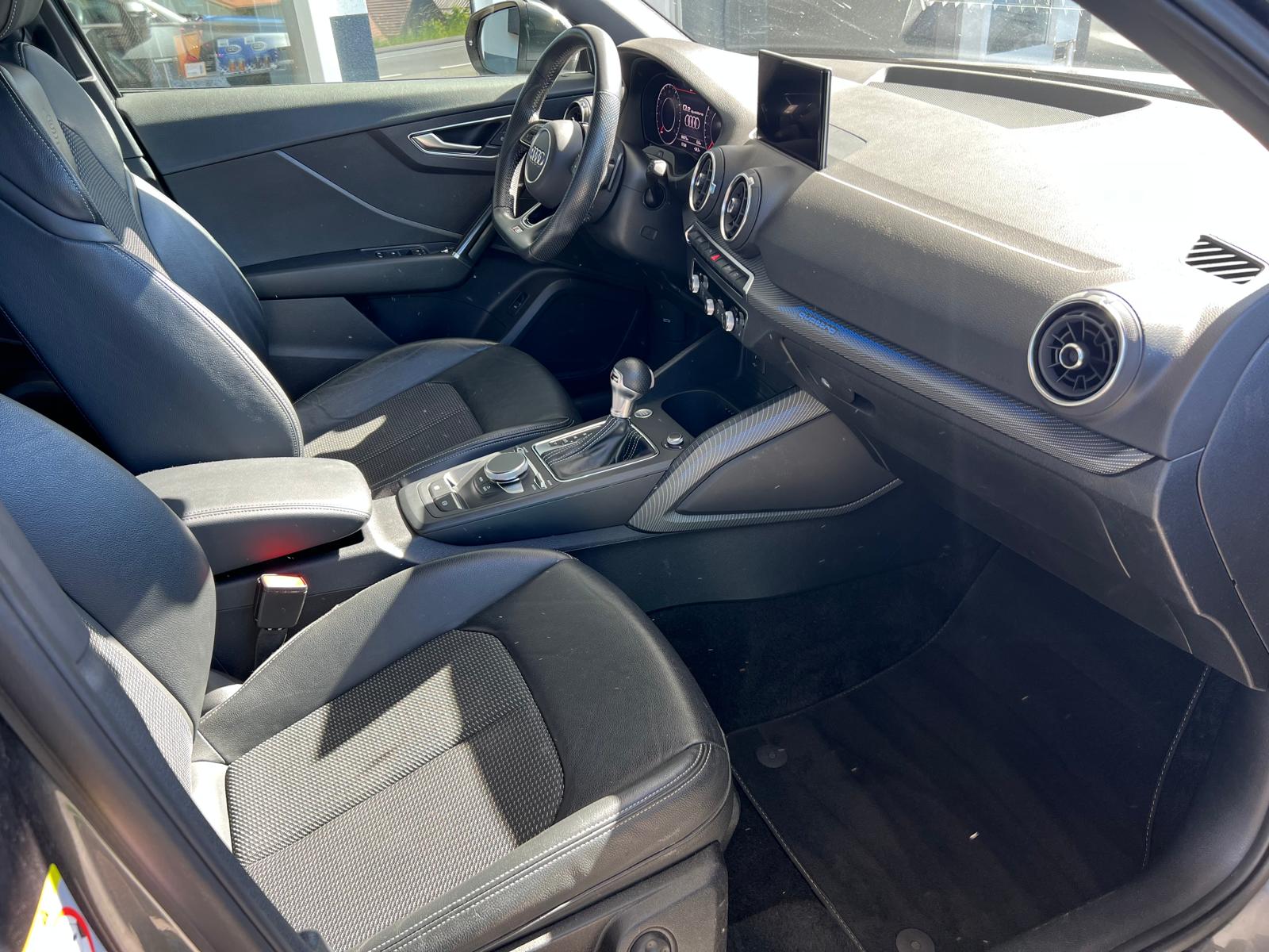 AUDI Q2 40 TFSI Sport Attraction quattro S-tronic-image-7