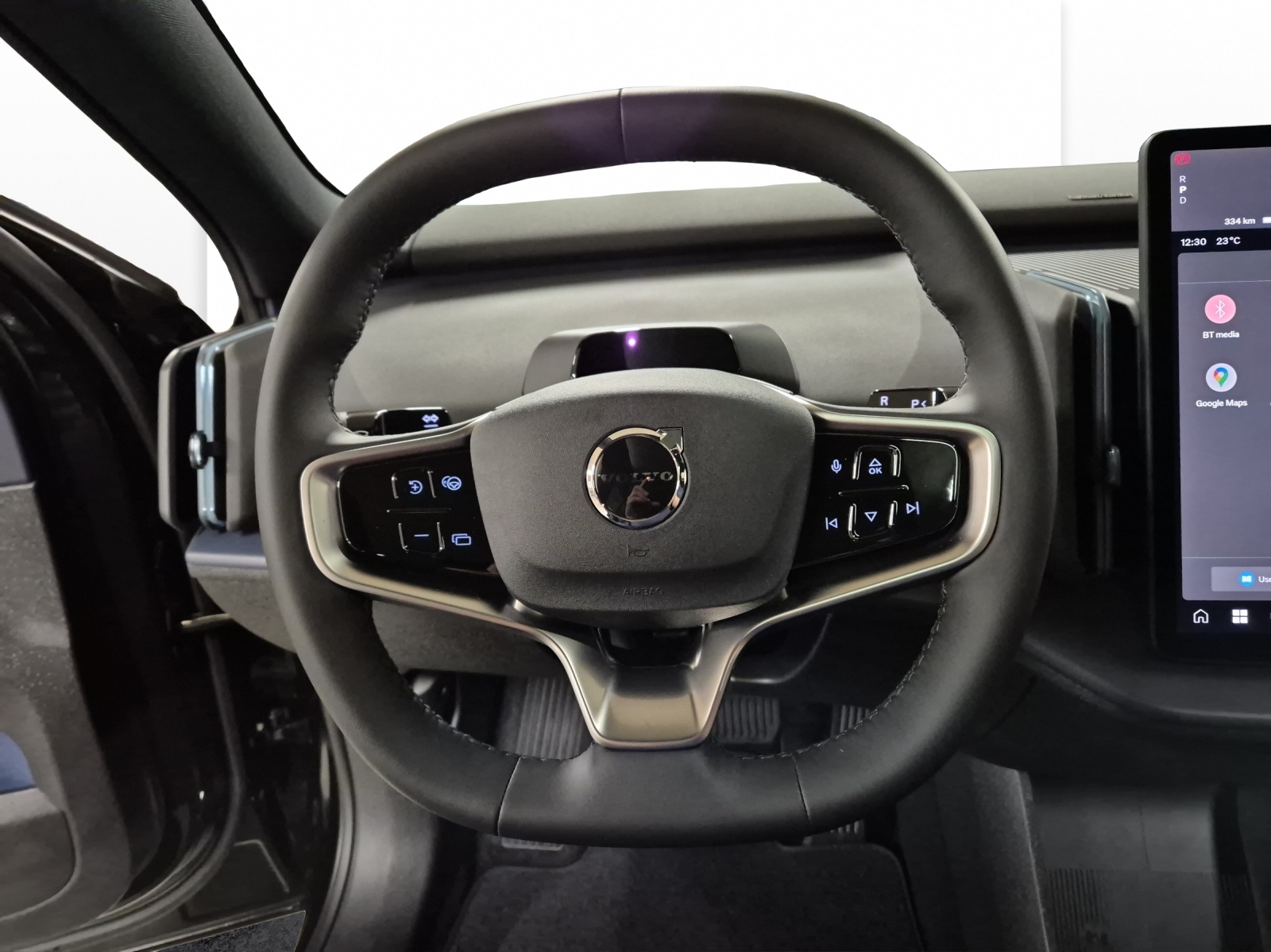 VOLVO EX30 E60 Twin Ultra Performance Sw. Black Ed. AWD-image-9