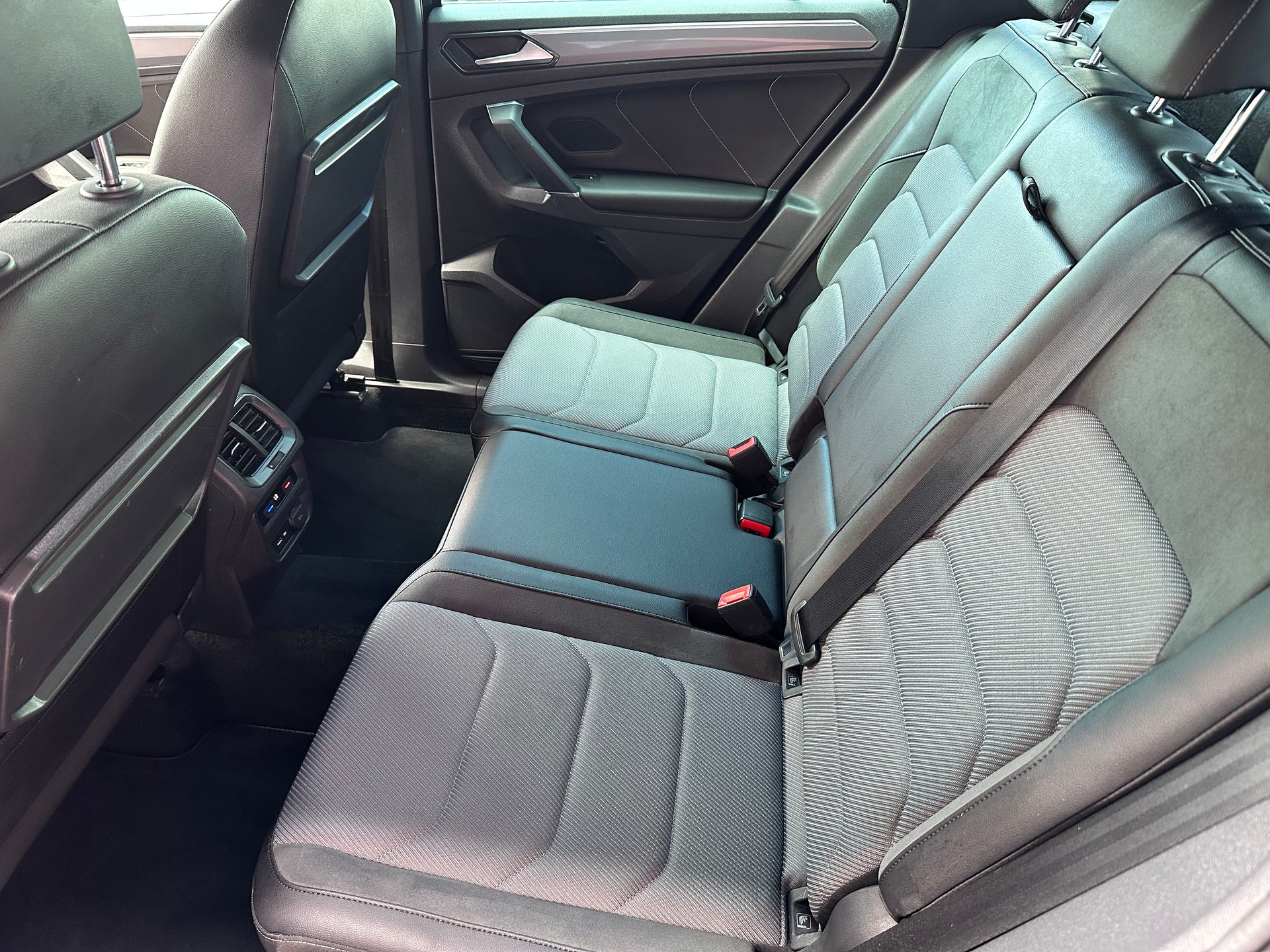 VW Tiguan 2.0TSI Highline 4Motion DSG-image-13