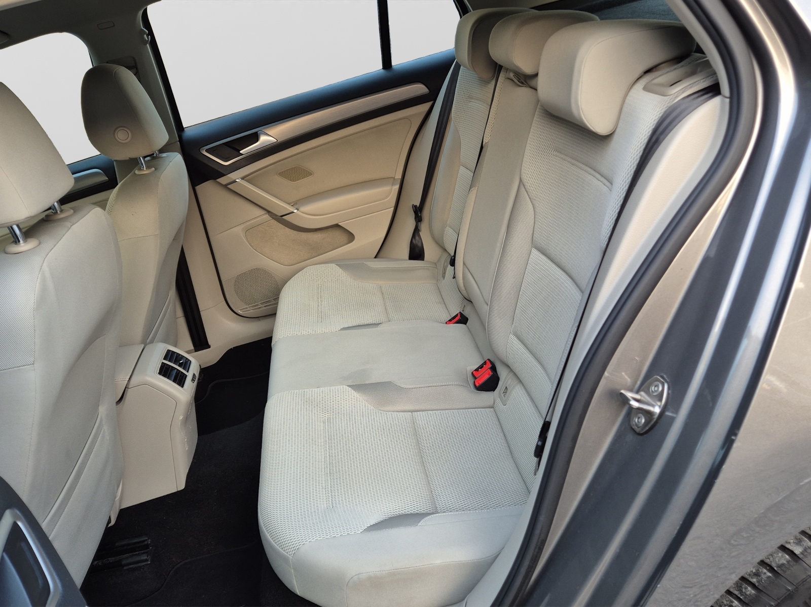 VW Golf Variant 1.6 TDI Comfortline-image-11