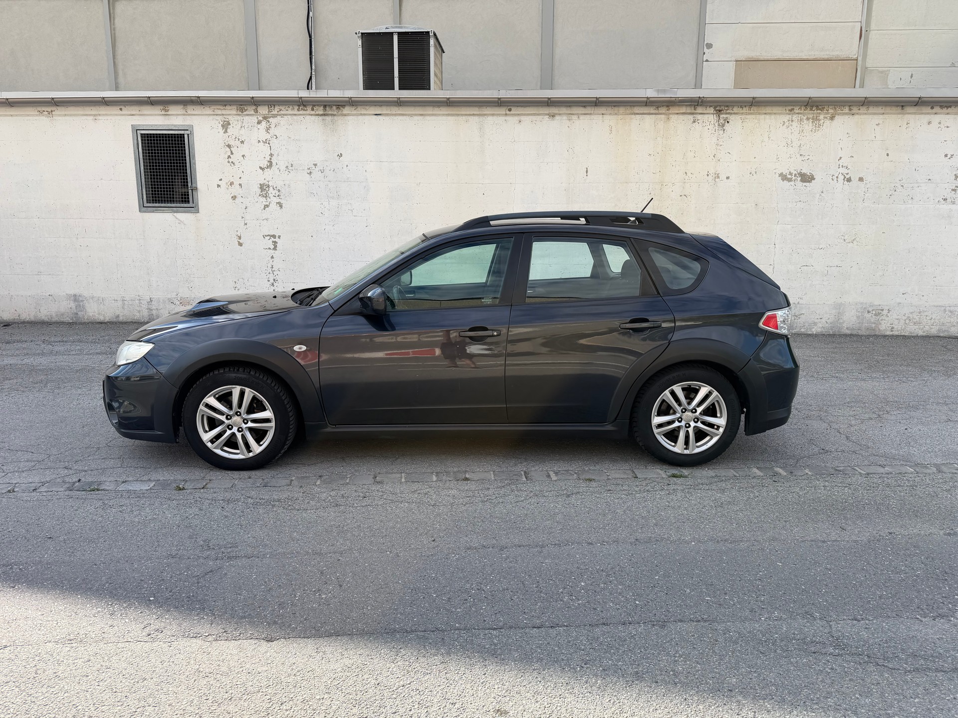 SUBARU Impreza 2.0DXV Trend-image-1