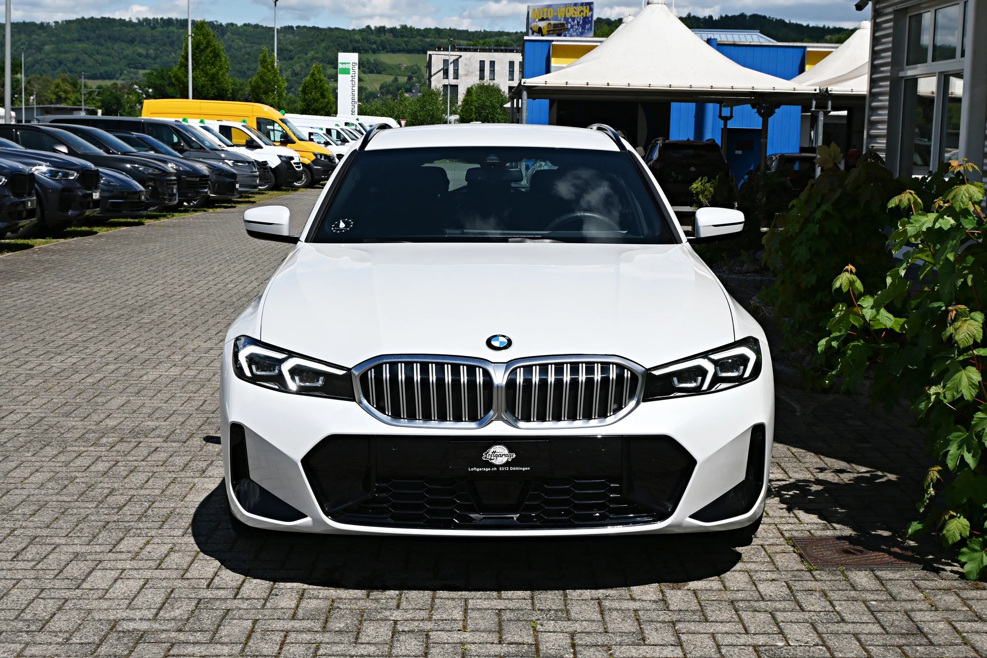 BMW 330i Touring xDrive Steptronic M Sport Automat 4X4-showroom-element-2