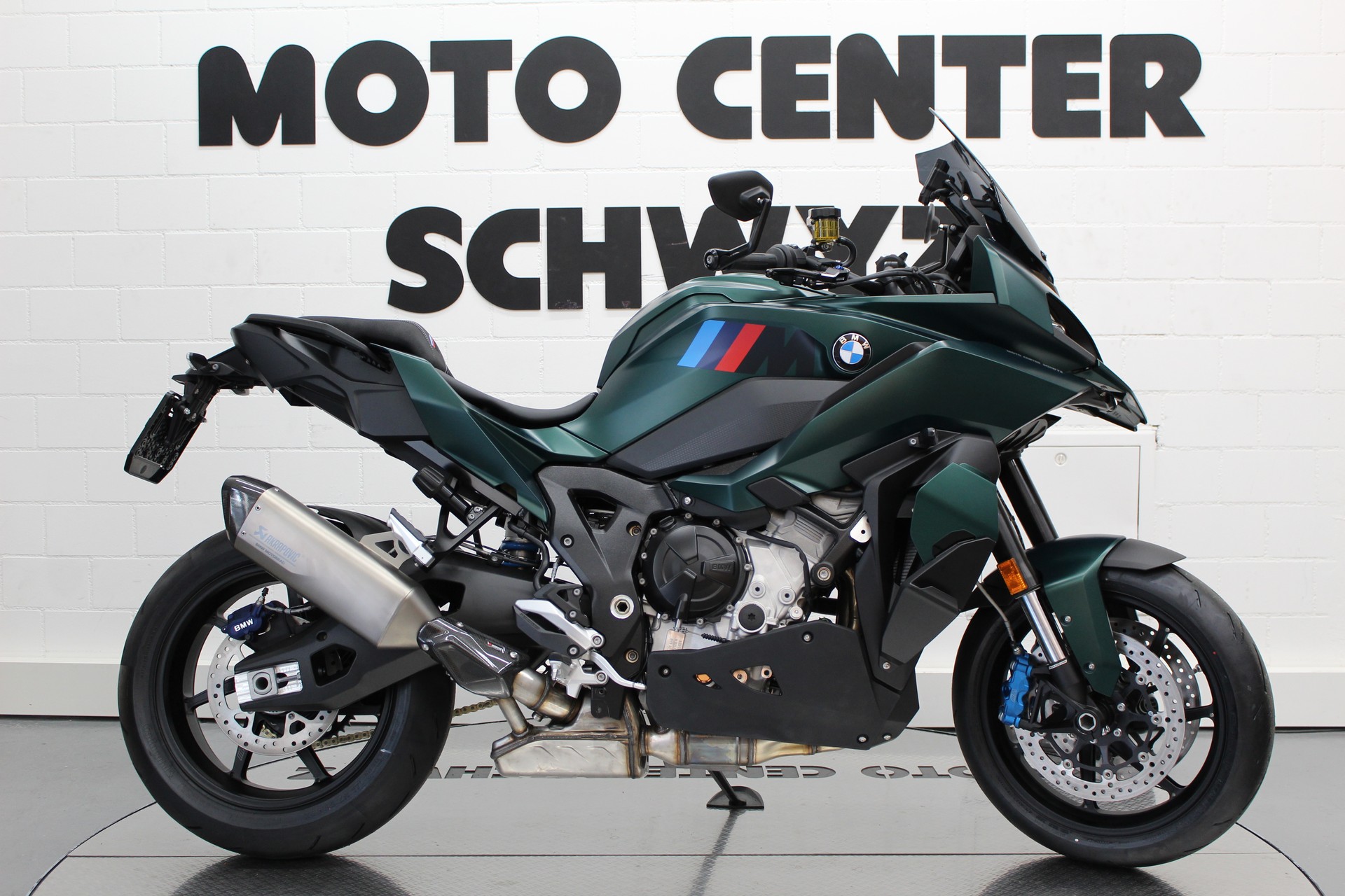 BMW M 1000 XR-image-0