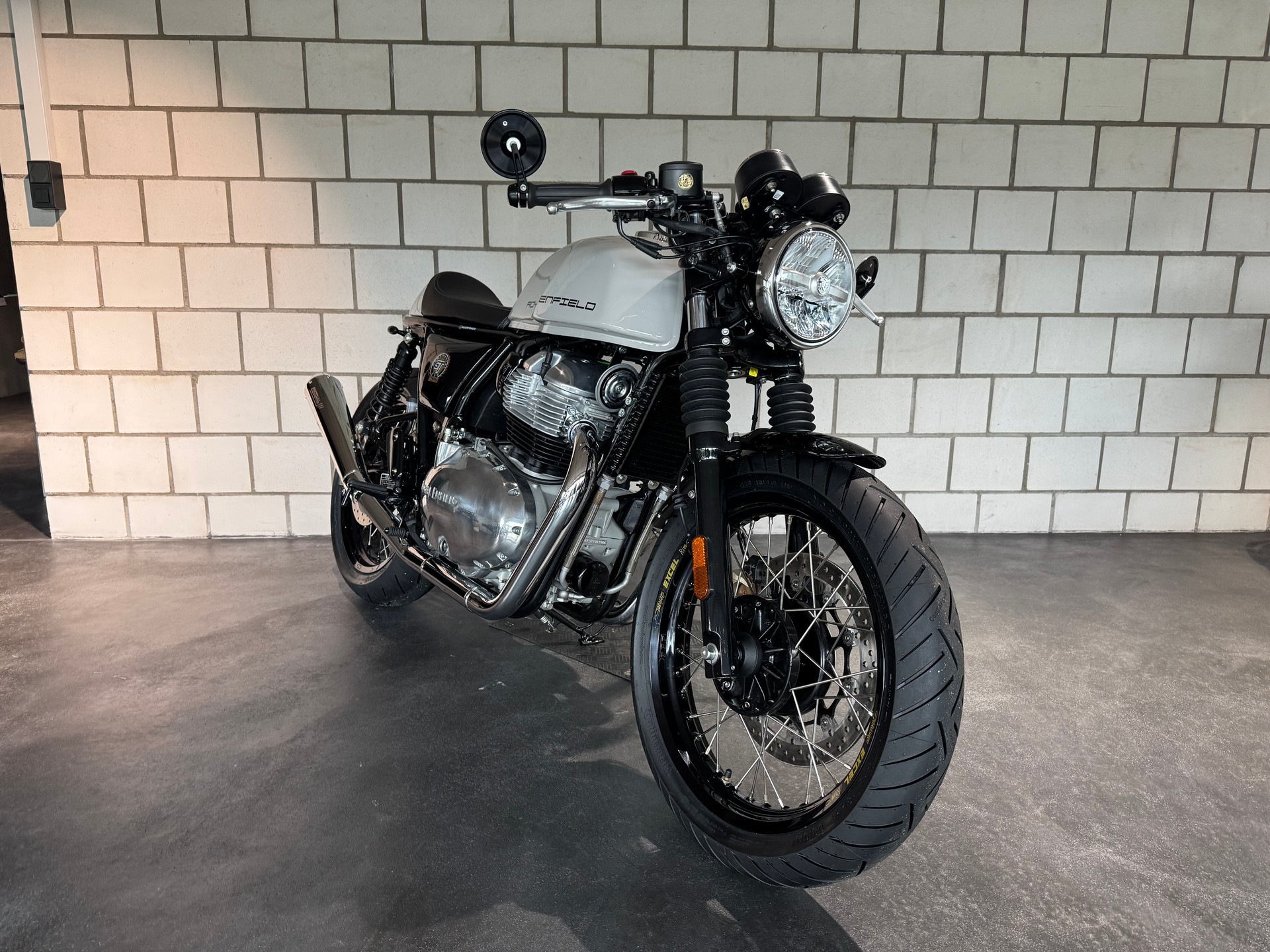 ROYAL ENFIELD Continental GT 650 Custom-image-2