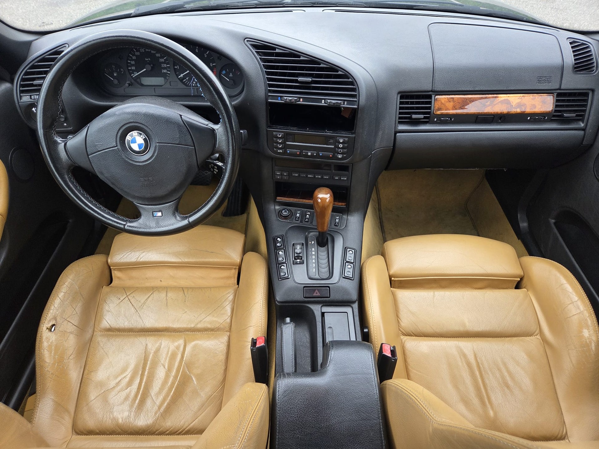 BMW 320i A Cabrio M Sport E36 * Expertisé du jour * Frish ab MFK-image-10