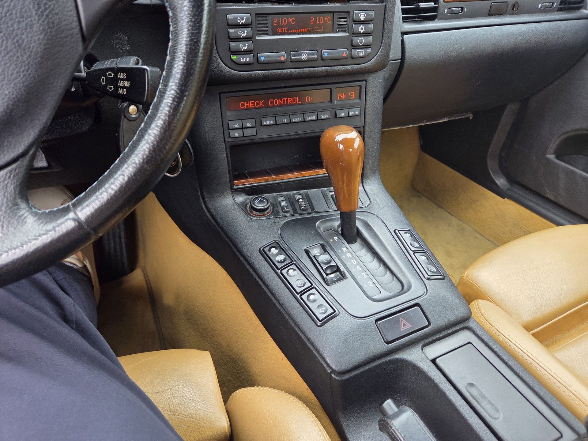 BMW 320i A Cabrio M Sport E36 * Expertisé du jour * Frish ab MFK-image-12