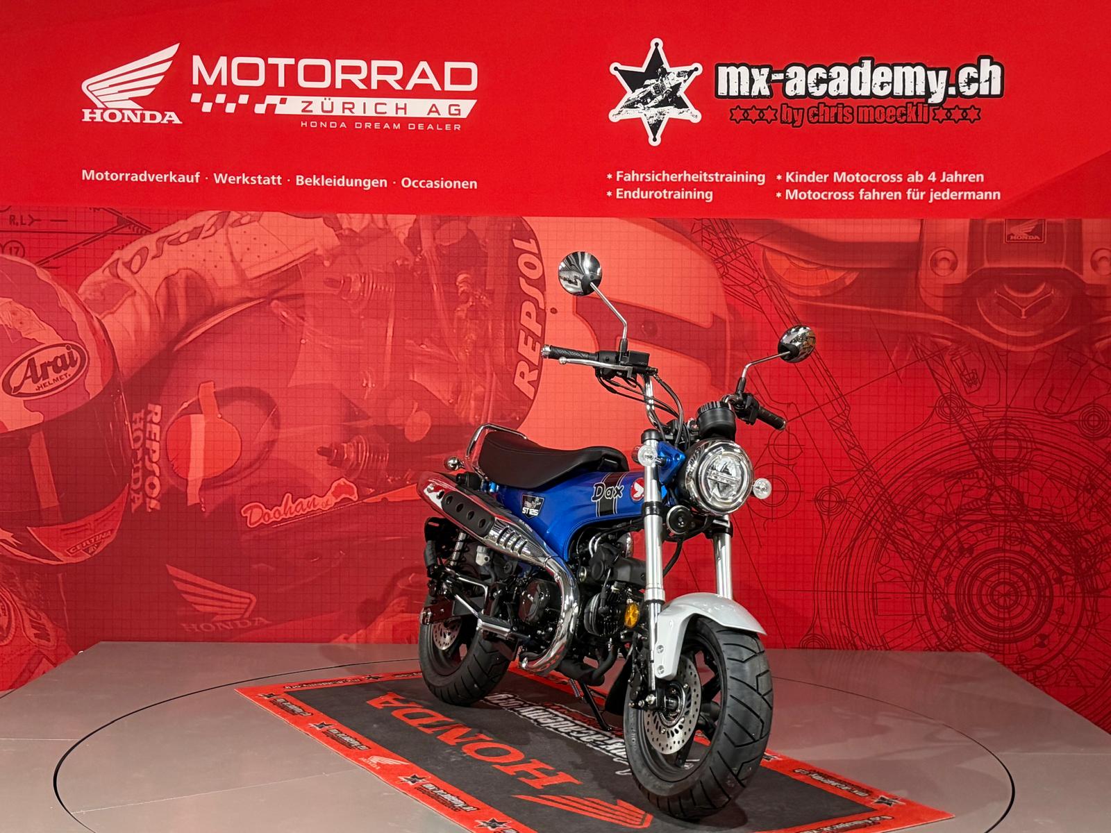 HONDA ***ST 125 Dax***Pearl Glittering Blue***Neufahrzeug-image-5