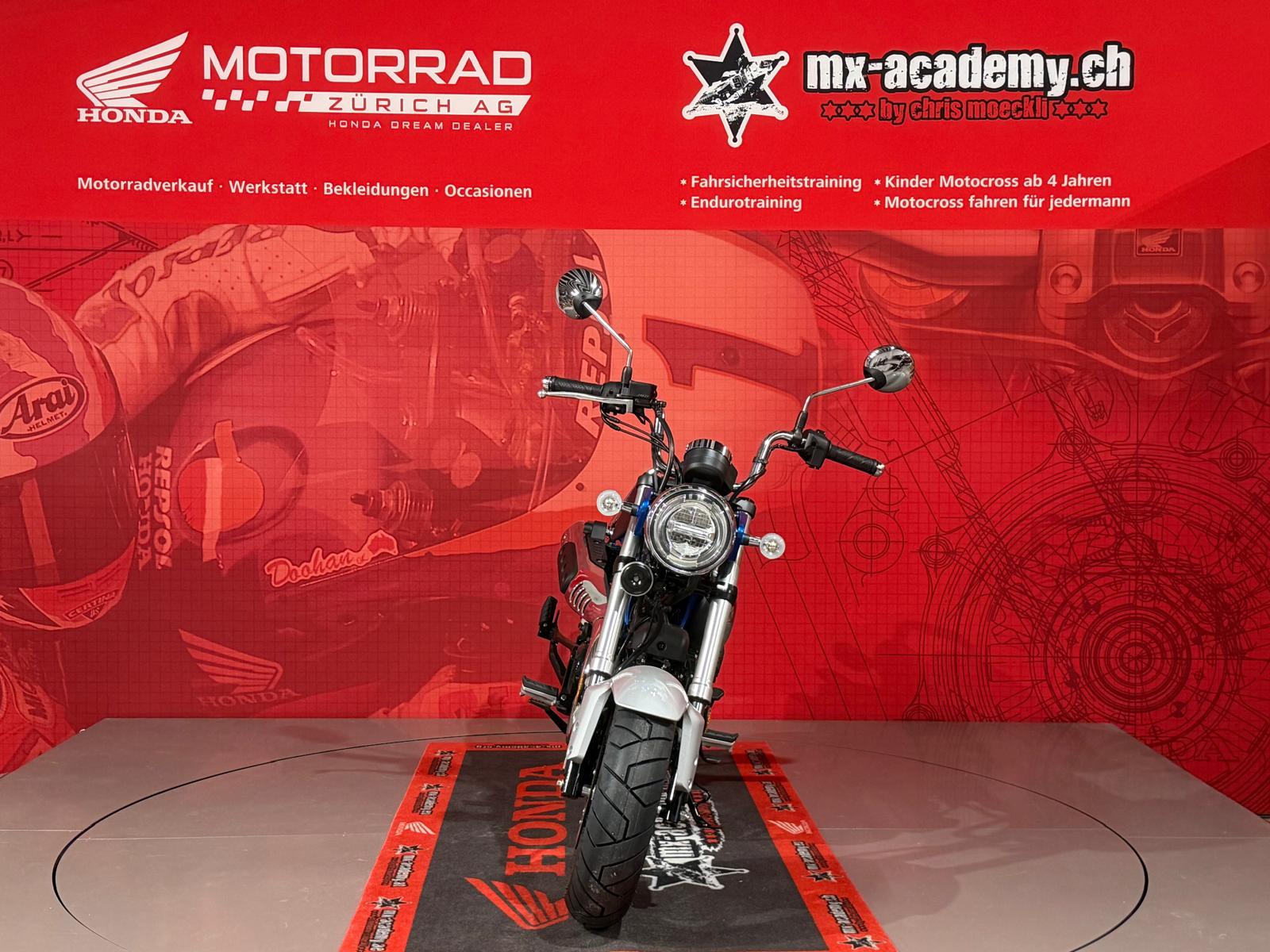 HONDA ***ST 125 Dax***Pearl Glittering Blue***Neufahrzeug-image-2