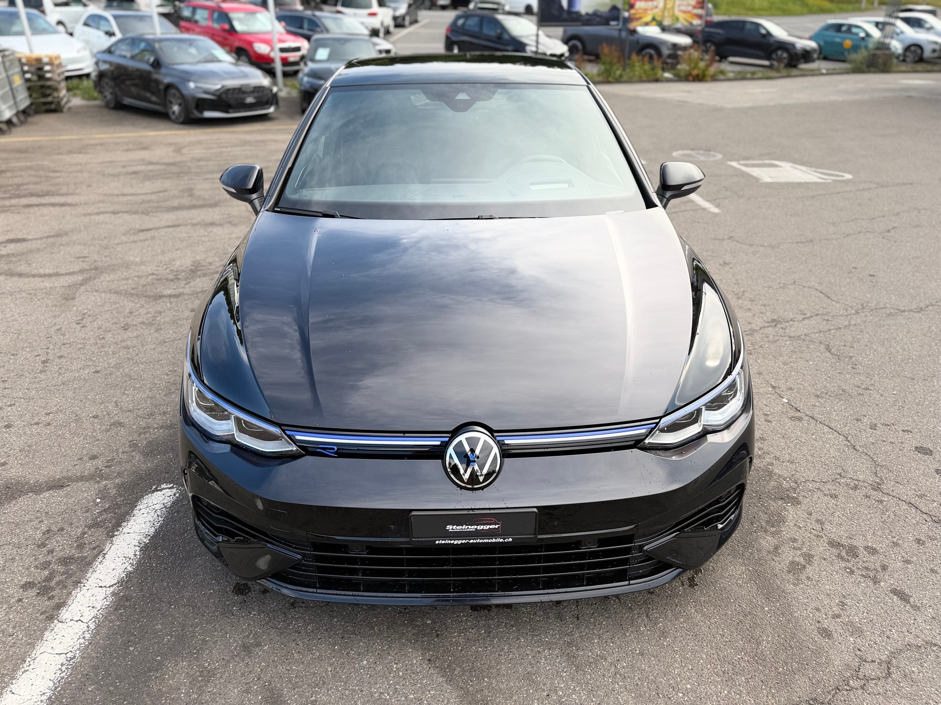 VW Golf 2.0 TSI R DSG 4Motion R 20 Years-showroom-element-2