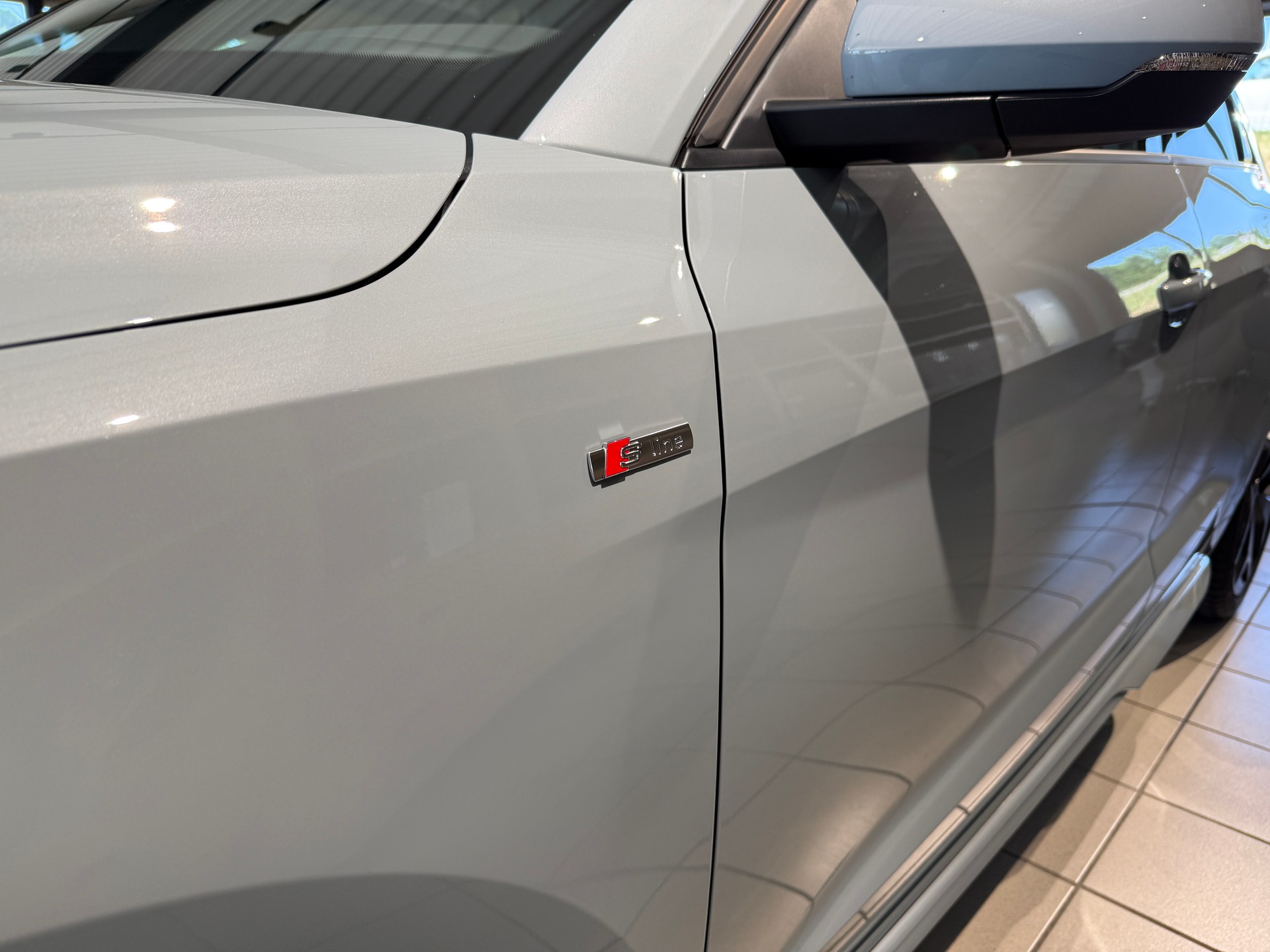 AUDI A1 Sportback 35 TFSI S Line S-tronic-showroom-element-1
