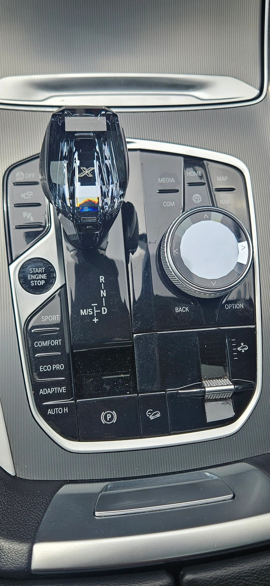 BMW X6 xDrive 40d Steptronic M Sport-image-11