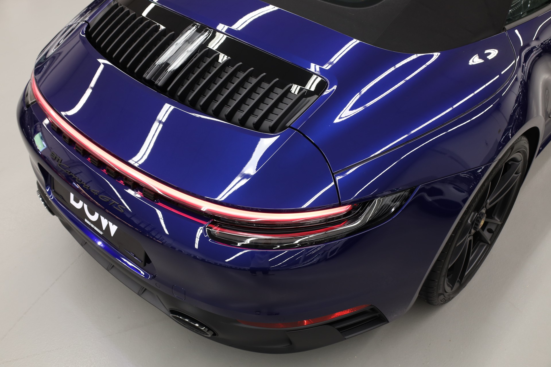 PORSCHE 911 Cabriolet 3.0 Carrera 4 GTS PDK-image-8