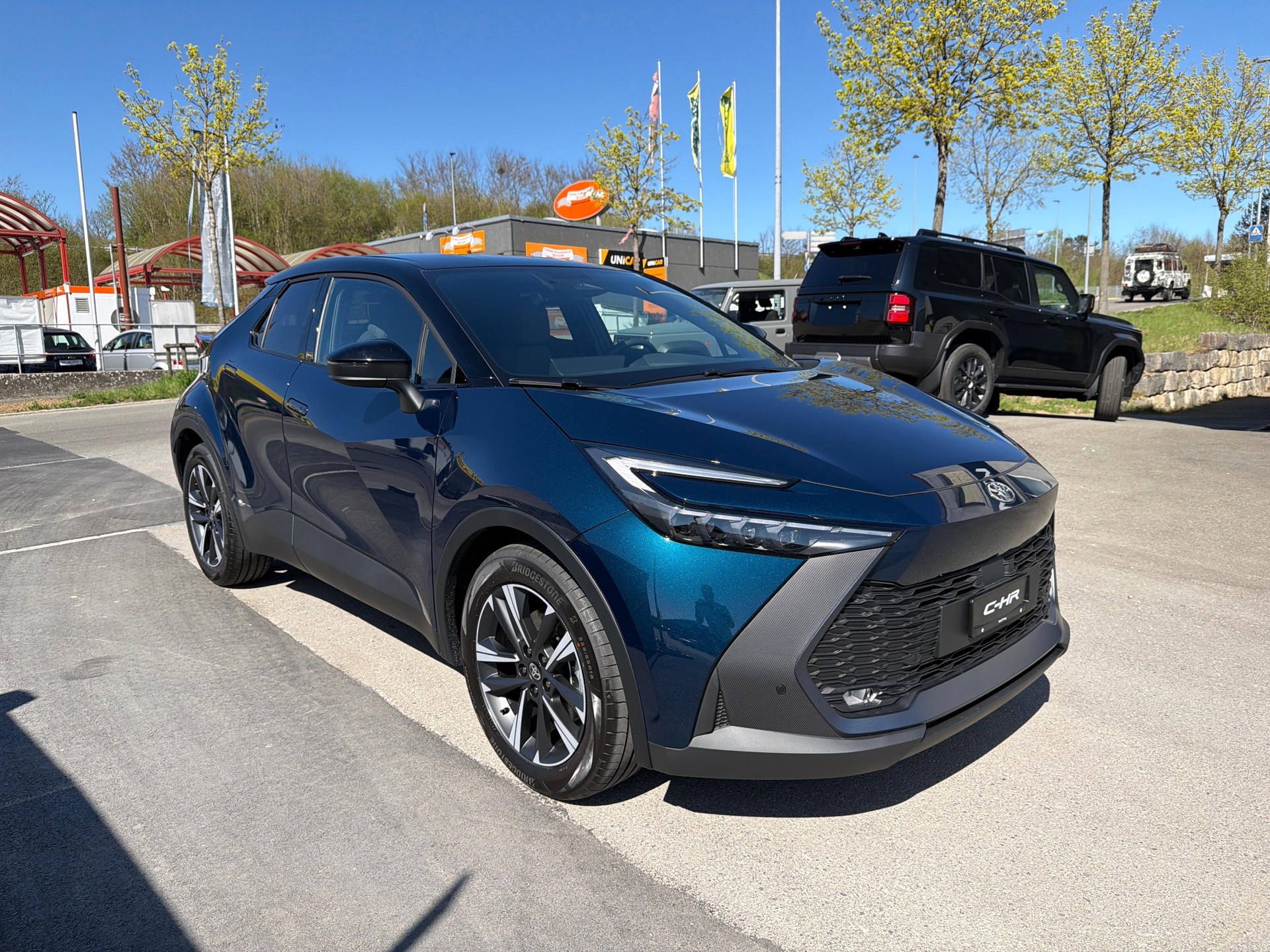 TOYOTA C-HR 2.0 HEV Swiss Edition 4x4-image-7