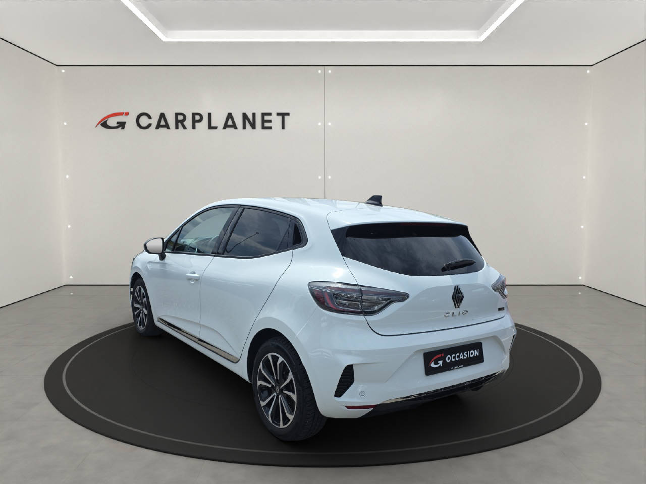 RENAULT Clio 1.6 E-Tech techno-showroom-element-3