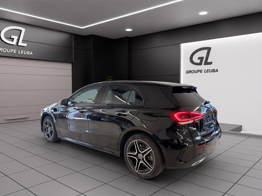 MERCEDES-BENZ A 250e AMG Line-showroom-element-2