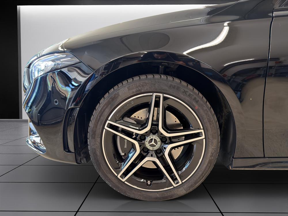 MERCEDES-BENZ A 250e AMG Line-image-5