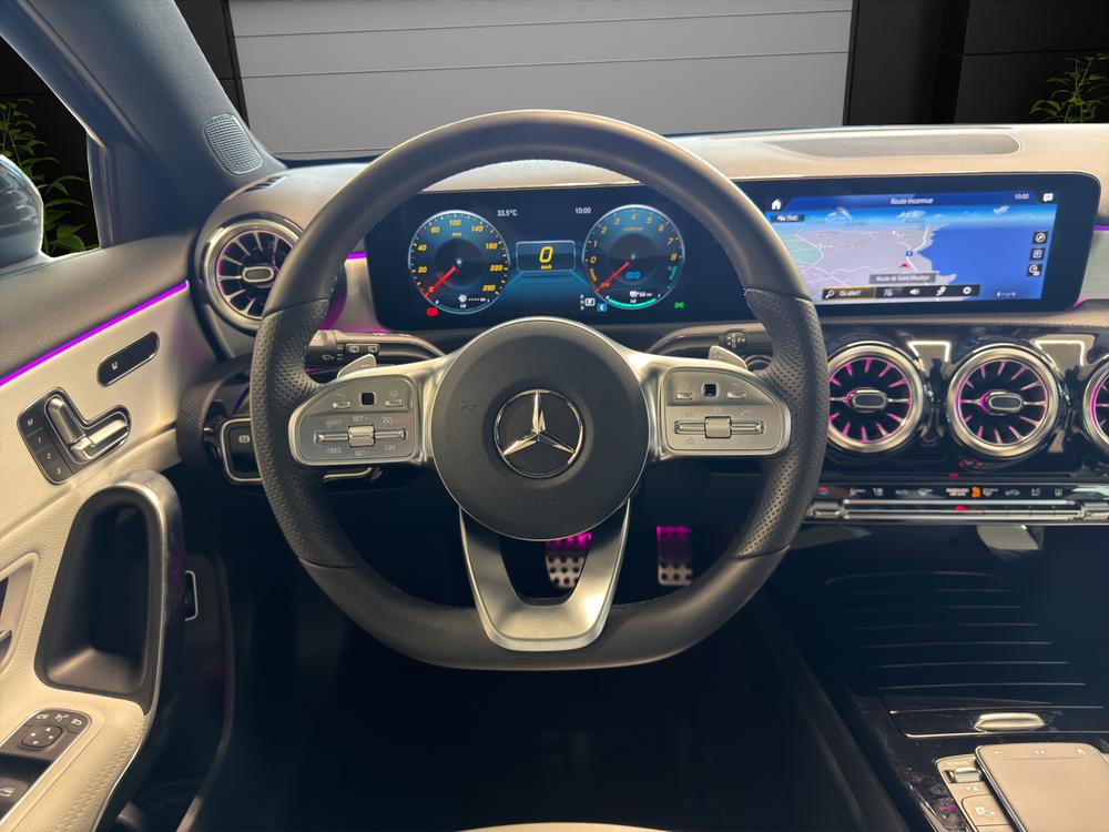 MERCEDES-BENZ A 250e AMG Line-image-10